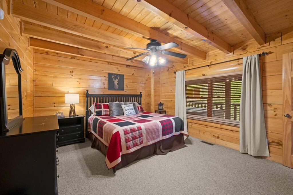 2-Bedroom Cabin With 2 Master Suites, Loft, Half-Bath And Hot Tub In A Serene Resort Setting Sevierville Exterior foto